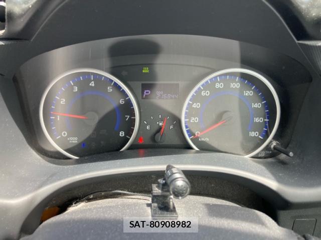 Toyota WISH 2013-08 8005224-11