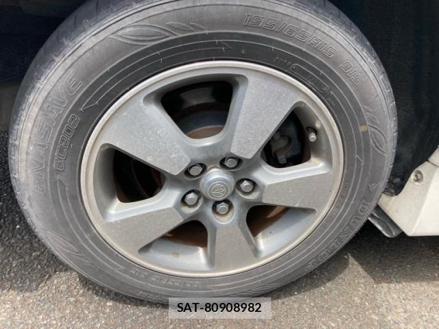 Toyota WISH 2013-08 8005224-5