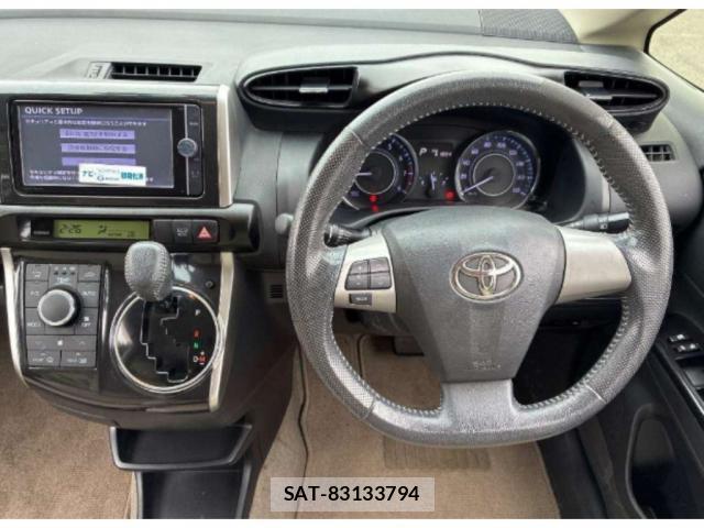 Toyota WISH 2014-03 8008276-2