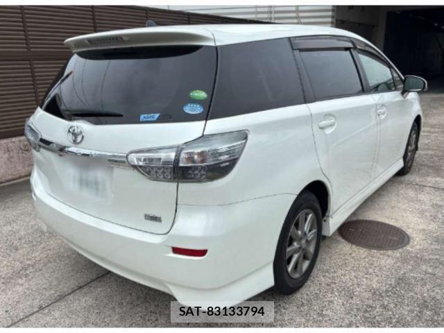 Toyota WISH 2014-03 8008276-4