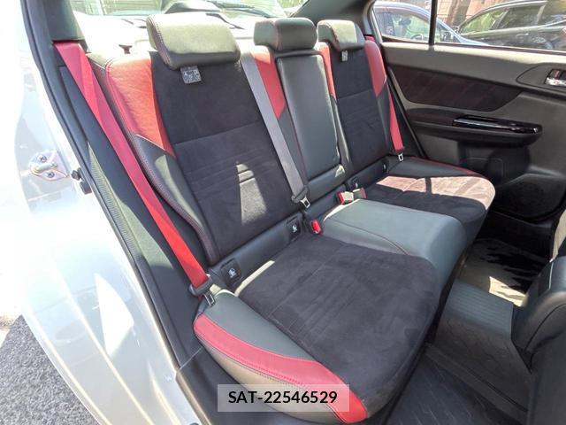 Subaru WRX STI 2019-01 8004924-10