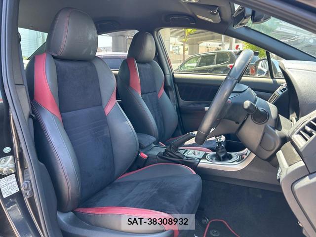 Subaru WRX STI 2017-04 8004927-9