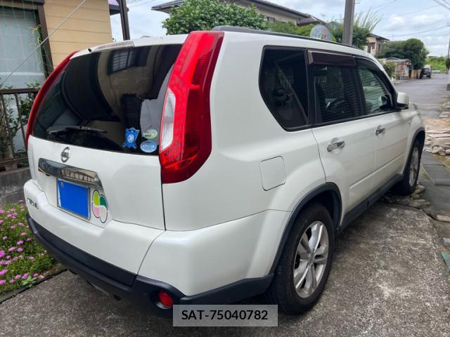 Nissan X-TRAIL 2012-02 8005674-12