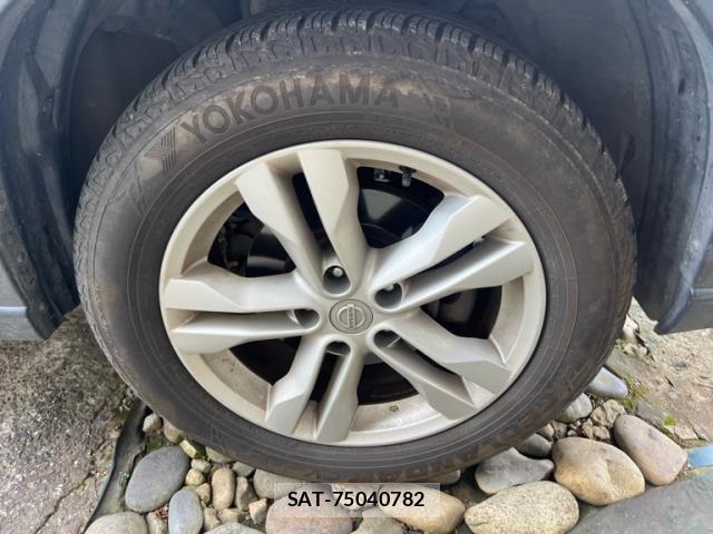 Nissan X-TRAIL 2012-02 8005674-4