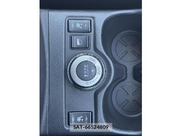 Nissan X-TRAIL 2015-07 8006962-12
