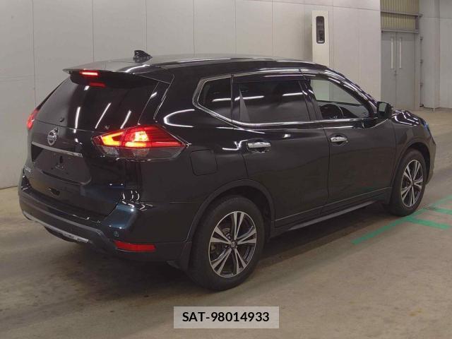 Nissan X-TRAIL 2017-07 8007500-1