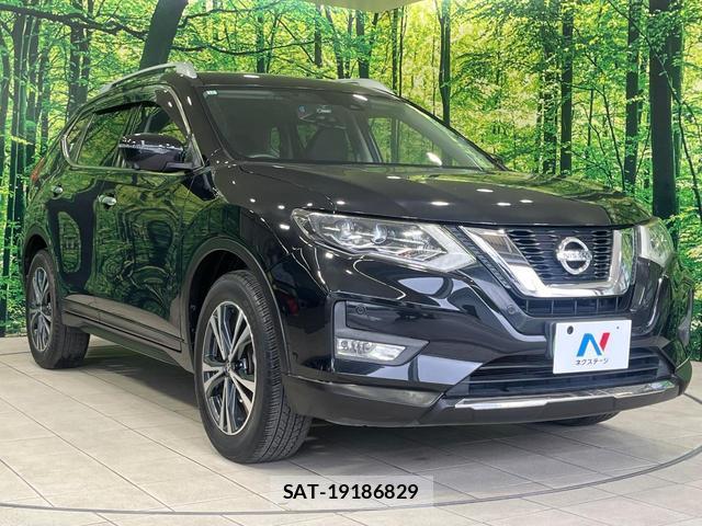 Nissan X-TRAIL 2017-11 8007709-15