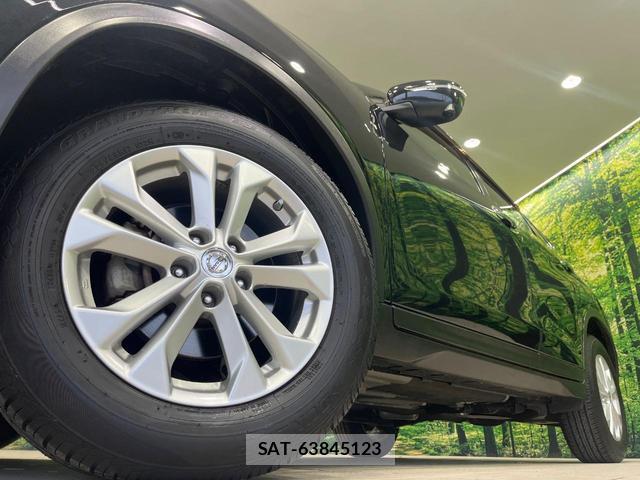 Nissan X-TRAIL 2014-03 8007713-12