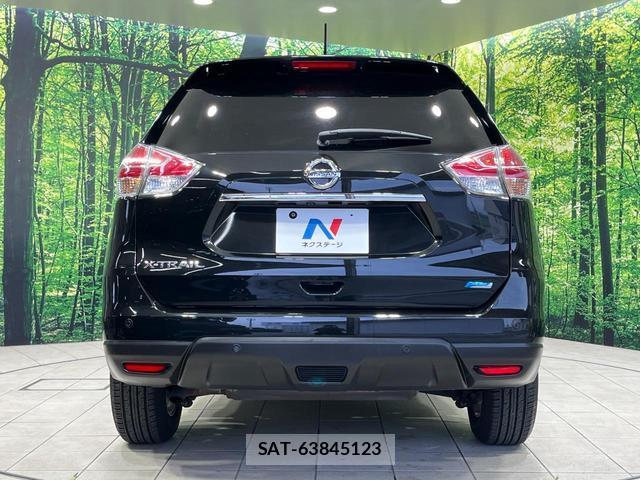 Nissan X-TRAIL 2014-03 8007713-14