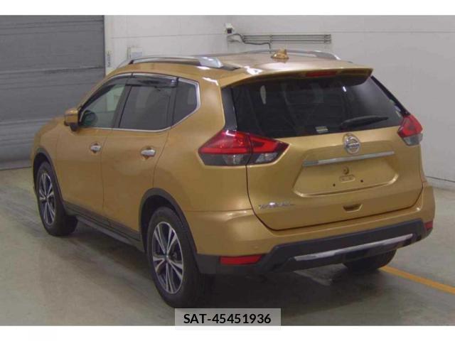 Nissan X-TRAIL 2017-10 8008180-1