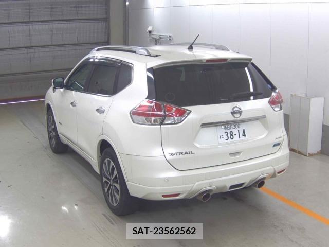 Nissan X-TRAIL 2016-03 8009292-1