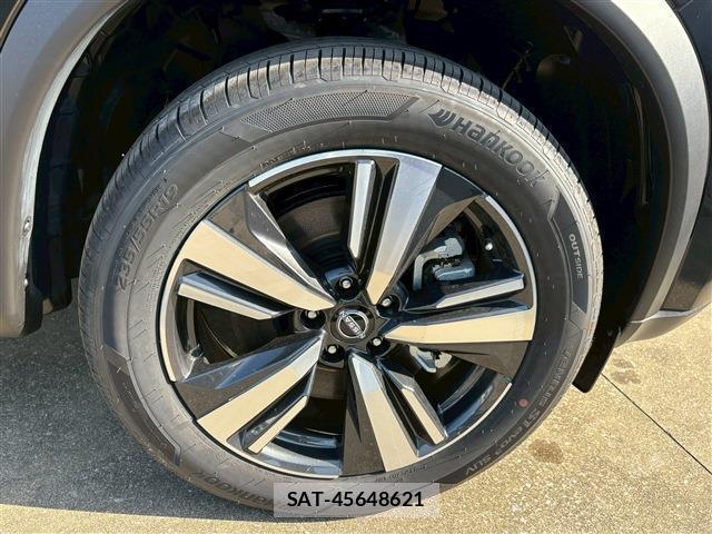 Nissan X-TRAIL 2026-03 8009551-13