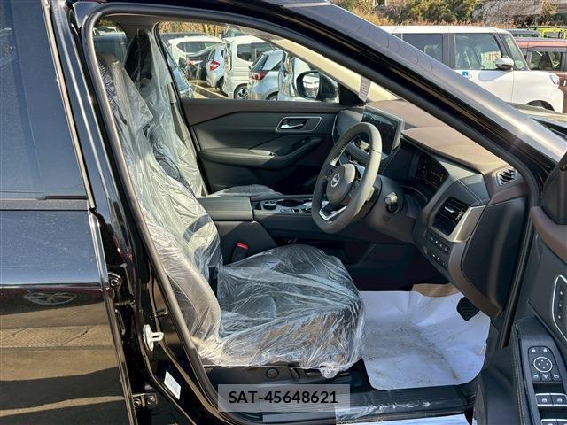 Nissan X-TRAIL 2026-03 8009551-15