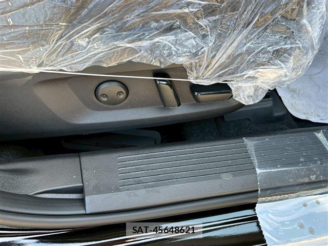 Nissan X-TRAIL 2026-03 8009551-18