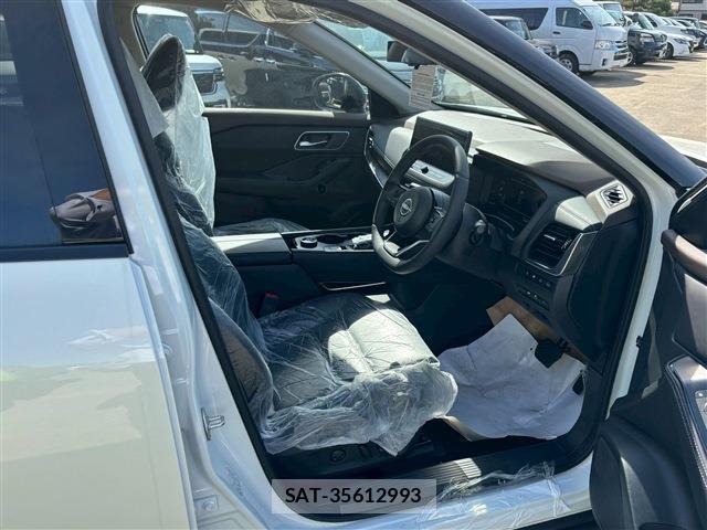 Nissan X-TRAIL 2026-03 8009552-15