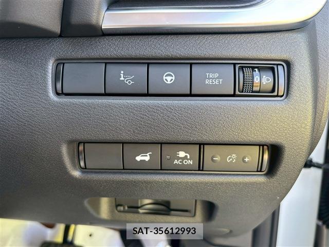 Nissan X-TRAIL 2026-03 8009552-19