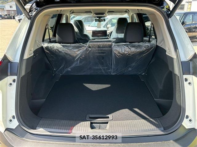 Nissan X-TRAIL 2026-03 8009552-5