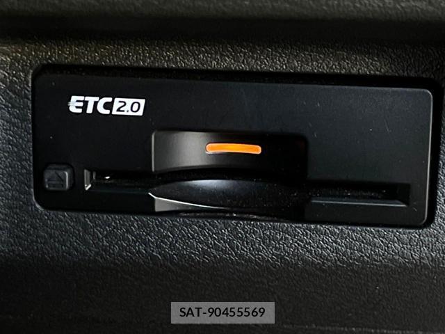 Nissan X-TRAIL 2023-04 8009912-5