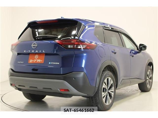 Nissan X-TRAIL 2022-09 8011311-10