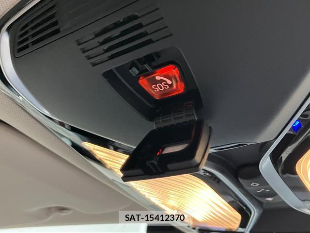 Bmw X7 2021-10 8011819-16