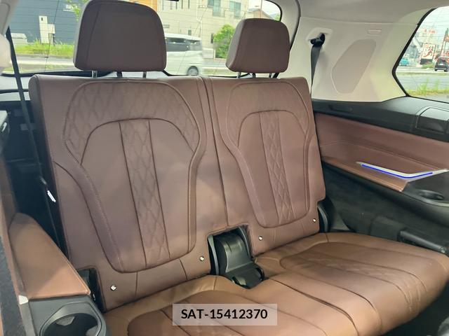 Bmw X7 2021-10 8011819-7