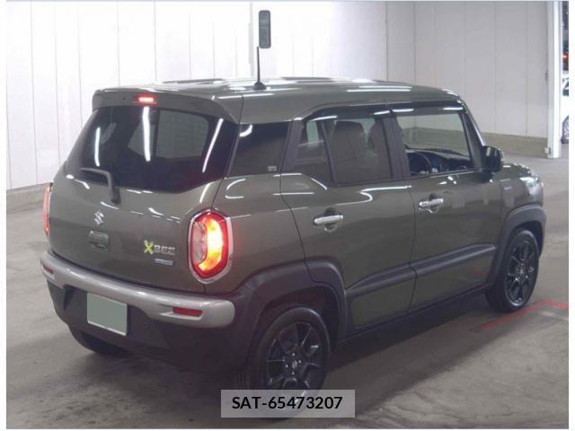 Suzuki X BEE 2021-09 8003279-4