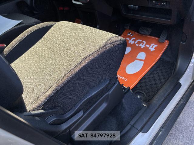 Suzuki X BEE 2021-08 8006305-4