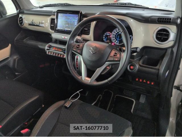 Suzuki X BEE 2021-03 8007281-4
