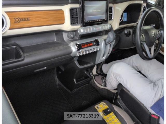 Suzuki X BEE 2021-05 8007984-2