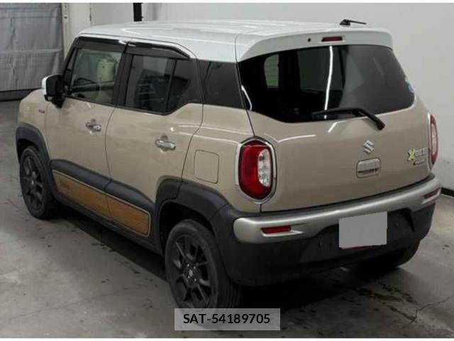 Suzuki X BEE 2018-03 8008030-1