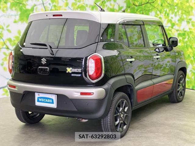 Suzuki X BEE 2021-08 8008367-2