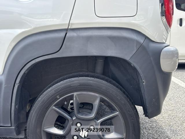 Suzuki X BEE 2018-10 8008748-12