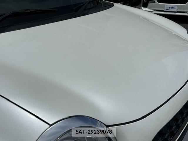 Suzuki X BEE 2018-10 8008748-17