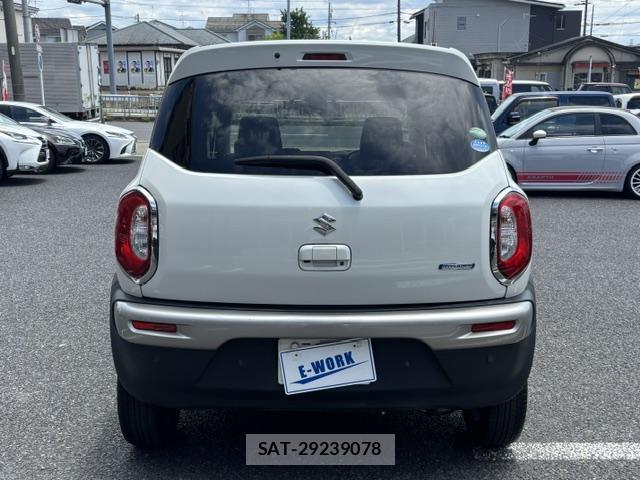 Suzuki X BEE 2018-10 8008748-5