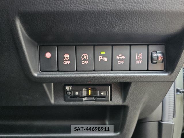 Suzuki X BEE 2023-11 8008902-11