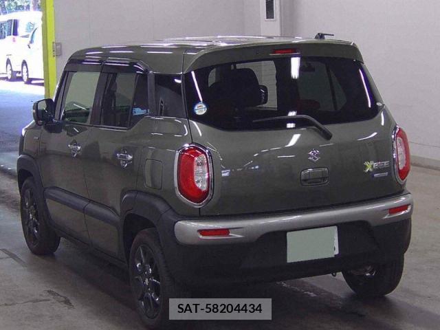 Suzuki X BEE 2022-03 8009283-4
