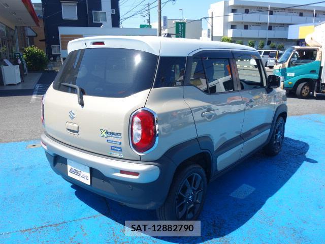 Suzuki X BEE 2021-06 8009701-3