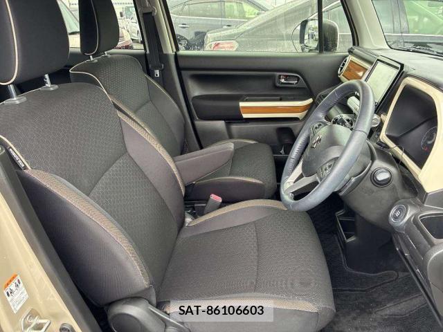 Suzuki X BEE 2019-08 8010238-3