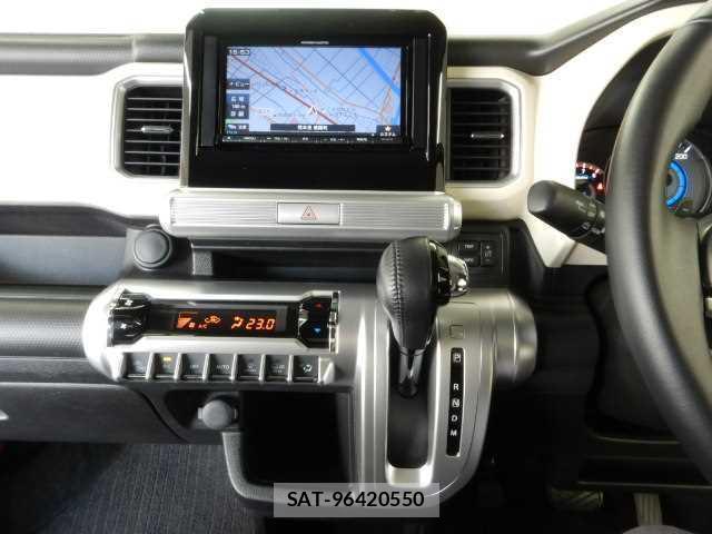Suzuki X BEE 2019-06 8011033-6