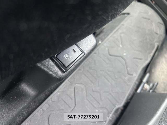 Suzuki X BEE 2023-11 8011370-17