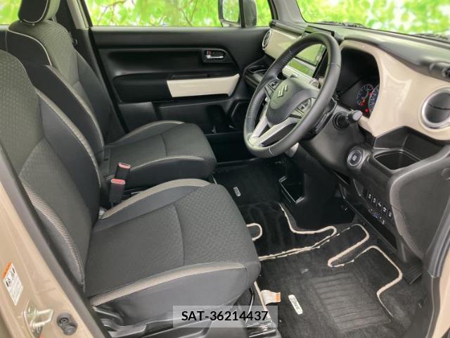 Suzuki X BEE 2019-11 8012234-3