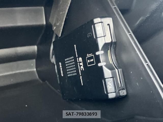 Suzuki X BEE 2019-09 8012383-14