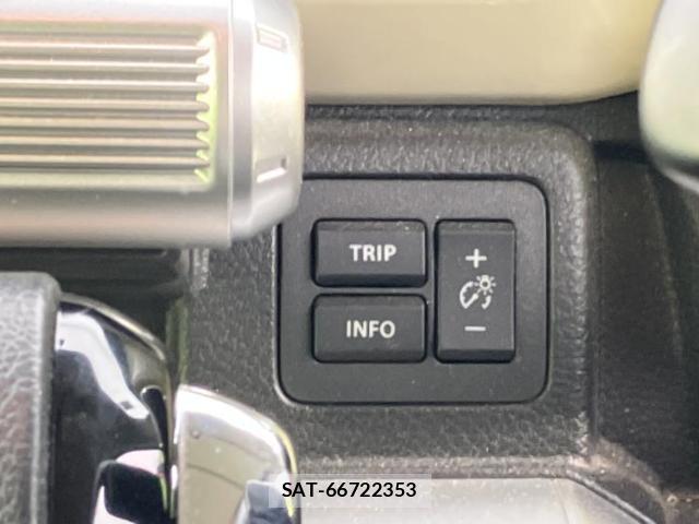 Suzuki X BEE 2019-02 8012423-15