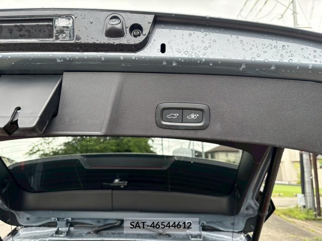 Volvo XC40 2022-12 8007040-17