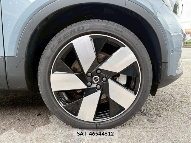Volvo XC40 2022-12 8007040-19