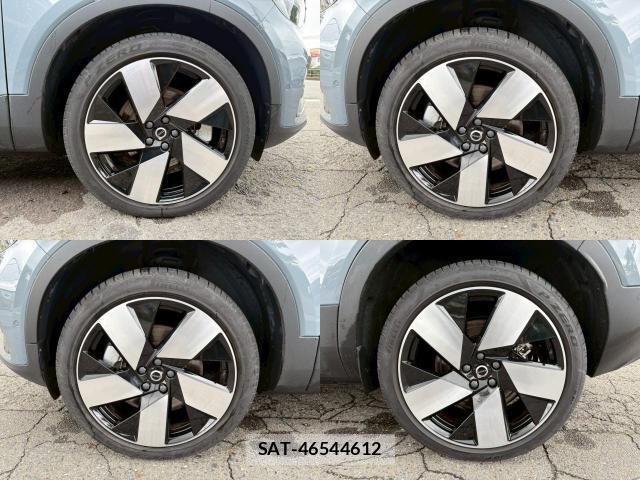 Volvo XC40 2022-12 8007040-8