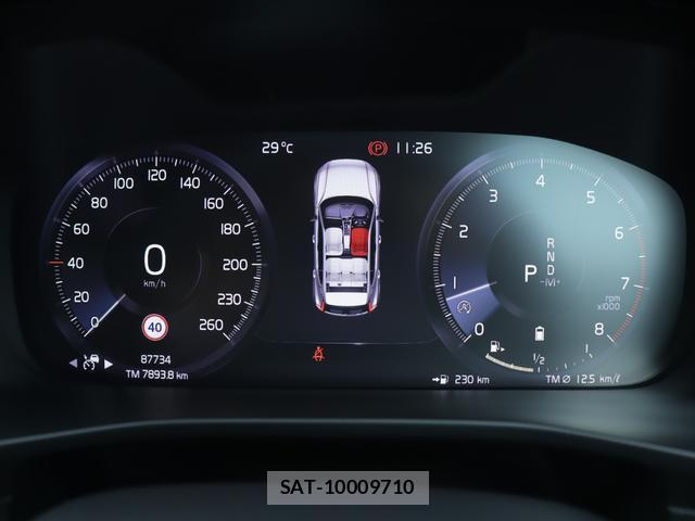 Volvo XC40 2021-06 8003457-12