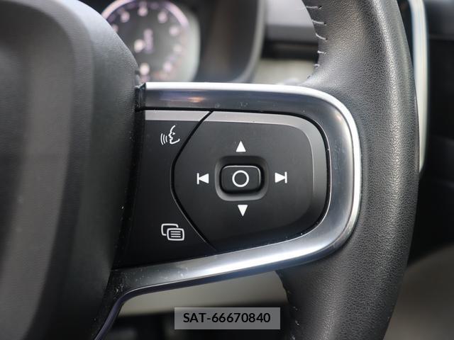Volvo XC40 2021-02 8004855-14