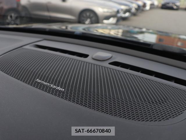Volvo XC40 2021-02 8004855-18