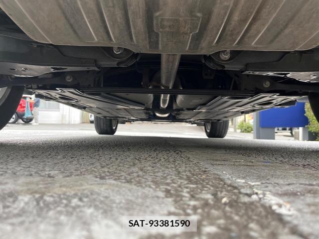 Volvo XC40 2021-09 8004872-13
